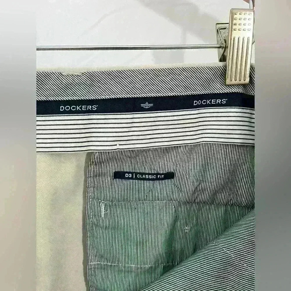 Dockers Men’s Tan Dress Pants W38 L36 Tan Classic Fit - Picture 3 of 9